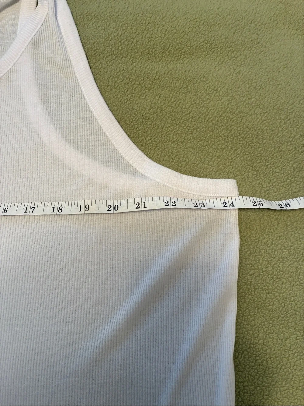 ALO Yoga White Ribbed Cutout Tank Top XL | Oversized Sleeveless Activewear